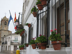 La Plaza del Ayuntamiento con flores